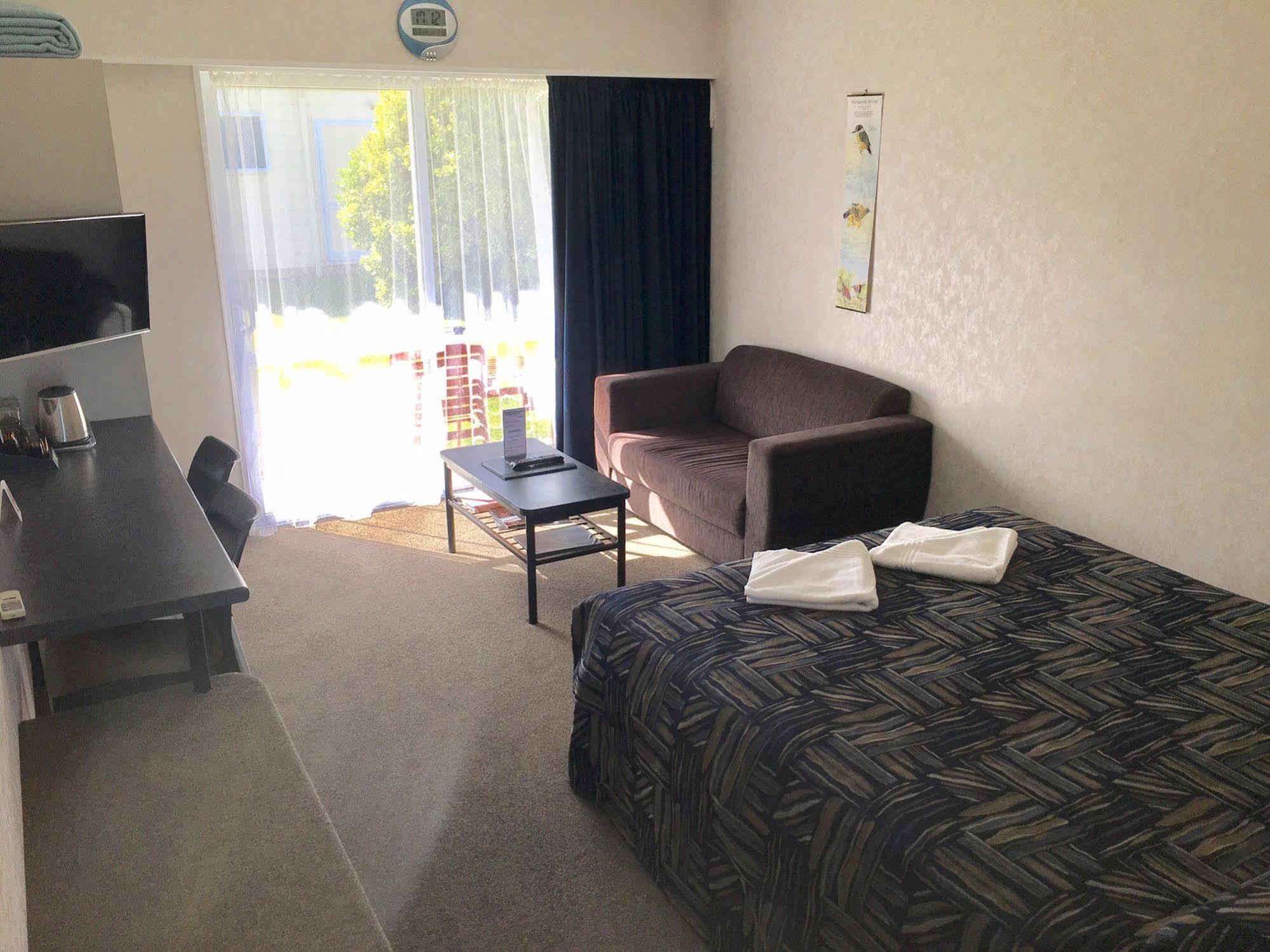 Parklands Motel